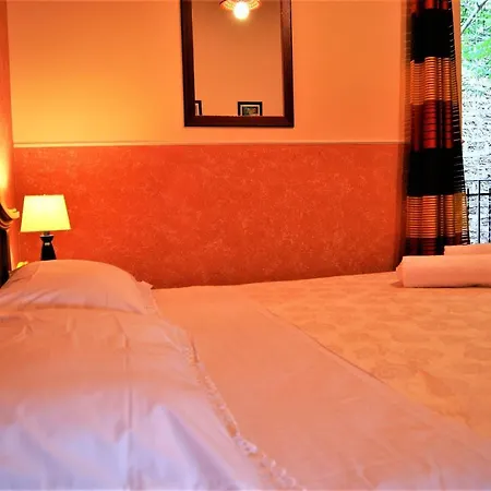 Maison 37, Exclusive Use For 5-6 People, 3 Bedrooms * Palermo