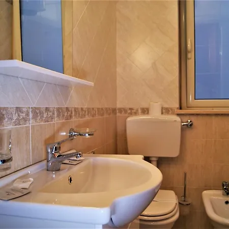 Appartement la Maison 37, apartment for 5-6 people, 3 bedrooms exclusive use Palerme