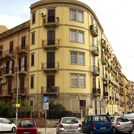 Appartement la Maison 37, apartment for 5-6 people, 3 bedrooms exclusive use Palerme