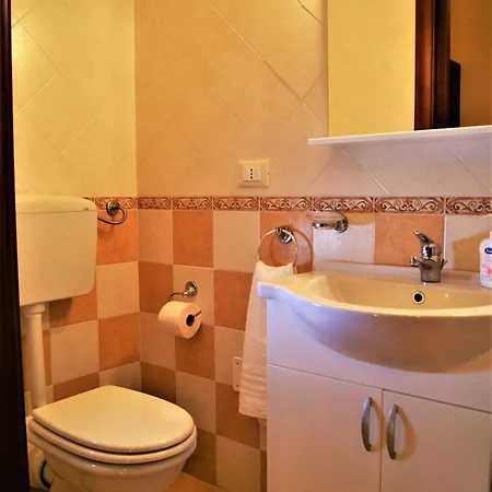 Maison 37, Exclusive Use For 5-6 People, 3 Bedrooms Apartment Palermo